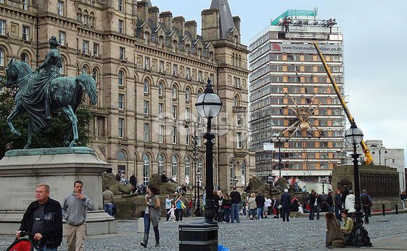 新加坡TMC学院合作名校之利物浦约翰摩尔大学介绍