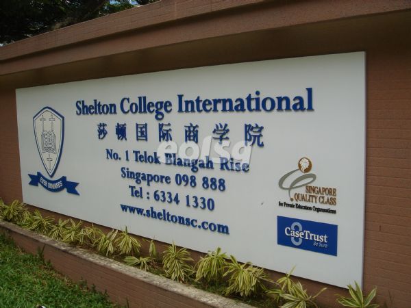 �¼��½�������ɯ�ٹ���ѧԺ��ѧ������ɫ