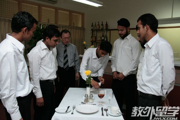 �¼���ɯ�ٹ���ѧԺ��Щרҵ�ȽϺ�