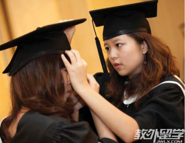 �¼���ɯ�ٹ���ѧԺ����