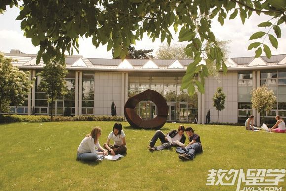 新加坡TMC学院哪些课程好