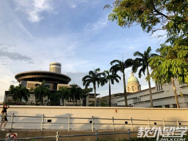 新加坡莎顿国际学校学费