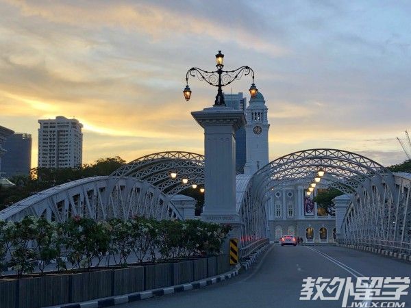 �¼���ɯ�ٹ���ѧԺ����