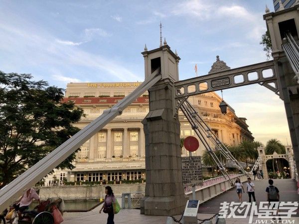 �¼���ɯ�ٹ���ѧԺ����