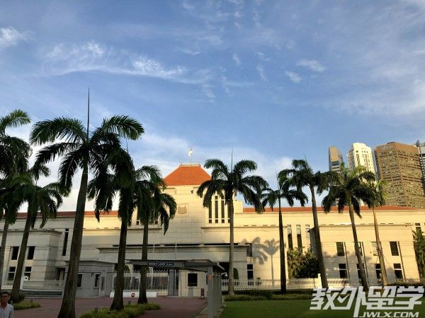 �¼���ɯ�ٹ���ѧԺ��Ӱרҵ