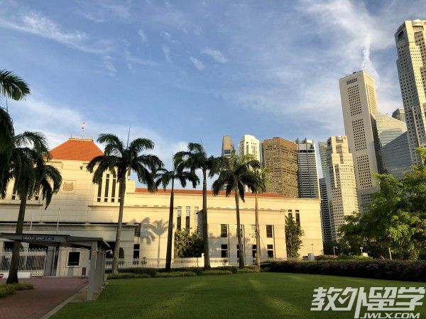 新加坡管理学院本科读几年