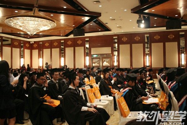 新加坡TMC学院的学生来自全球各地,形成多元化的学习氛围