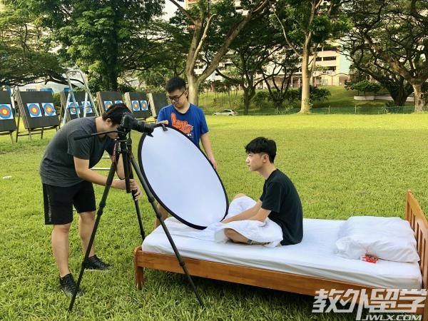 �¼���ɯ�ٹ���ѧԺ���ڴ�ýרҵ