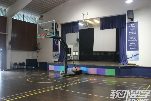 新加坡莎顿国际学院留学优势